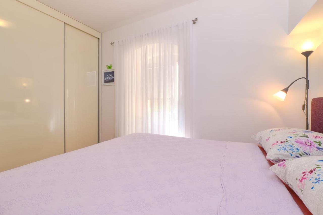 Snjezana Apartment Mali Lošinj Екстериор снимка