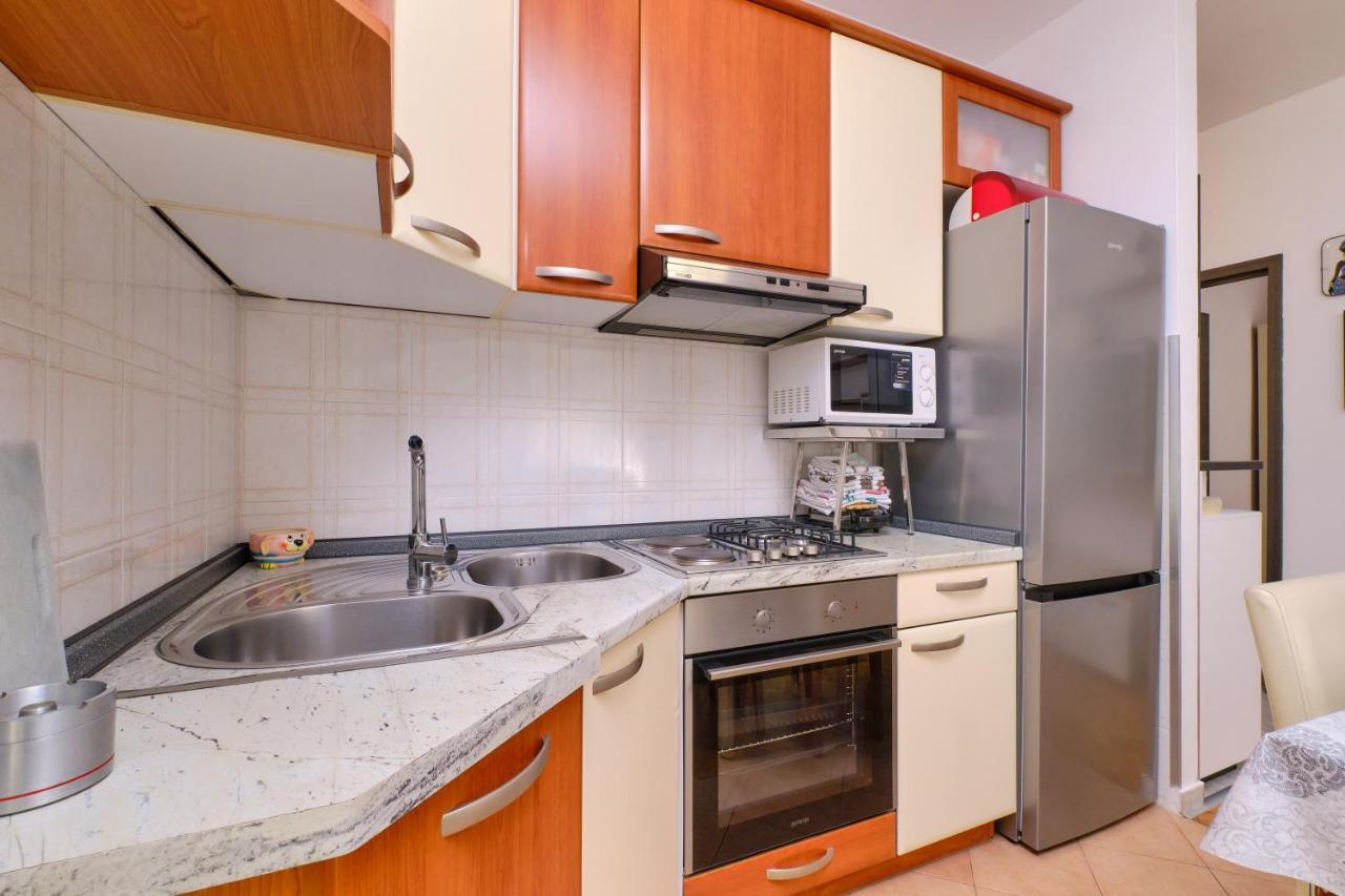 Snjezana Apartment Mali Lošinj Екстериор снимка