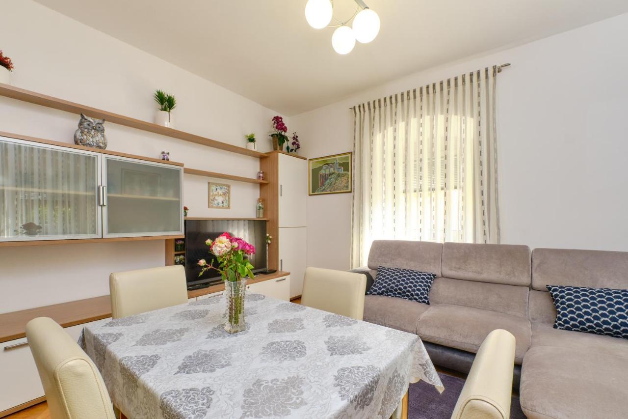 Snjezana Apartment Mali Lošinj Екстериор снимка