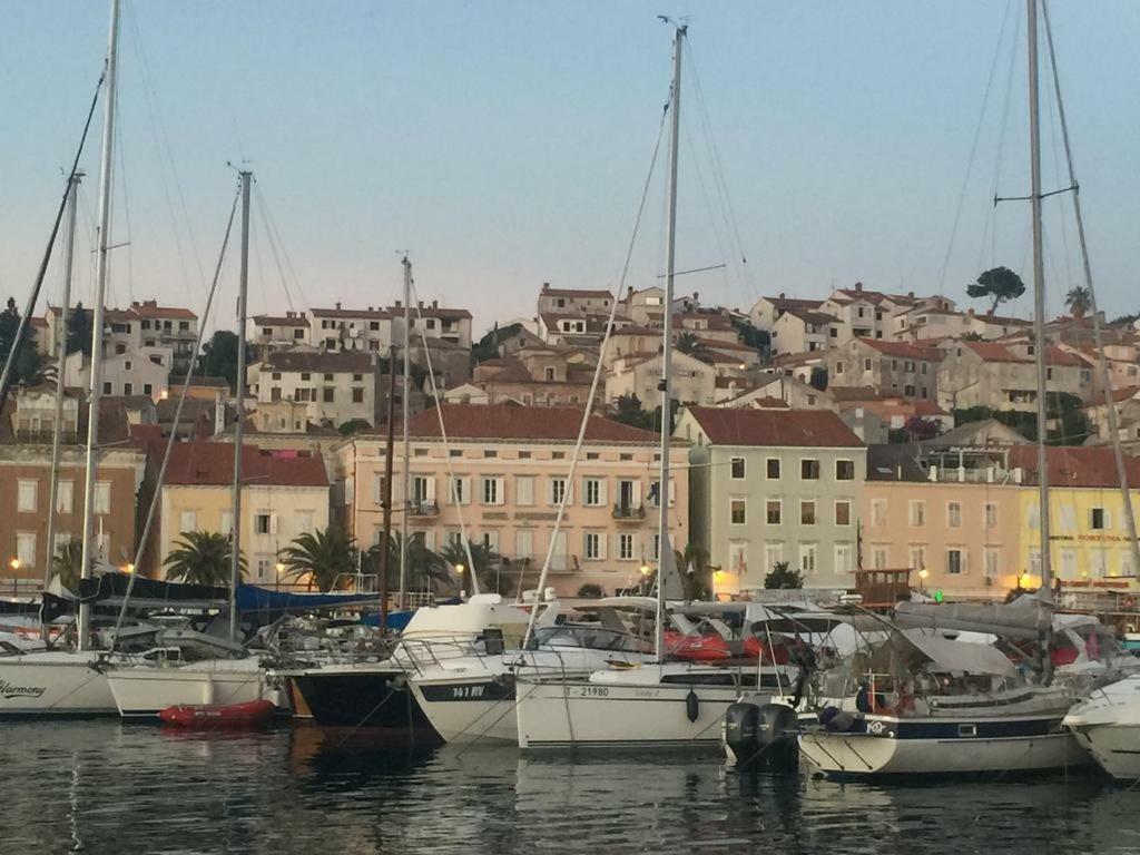 Snjezana Apartment Mali Lošinj Екстериор снимка